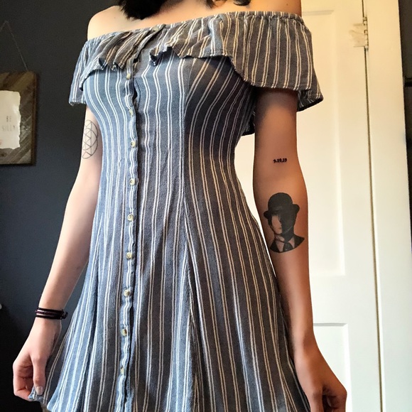 Off The Shoulder Button Down AE Dress - Picture 1 of 3